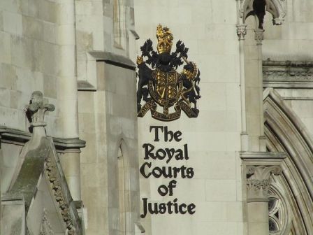 Royal-Courts-of-Justice-sign