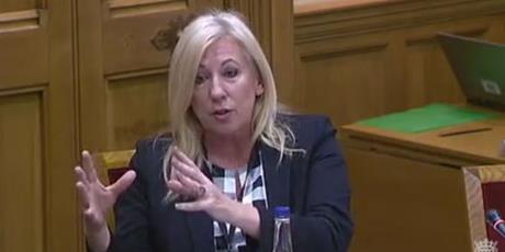 pc-amanda-solloway-standard