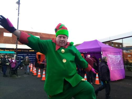 dave-arnott-as-an-elf